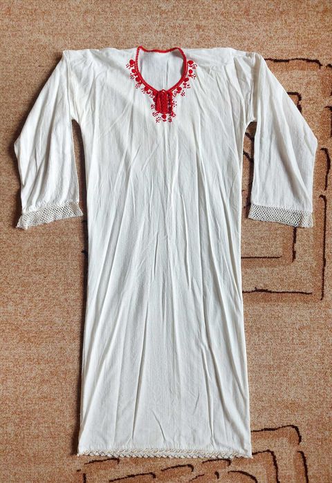 Автентична сукманена носия от Ловешко