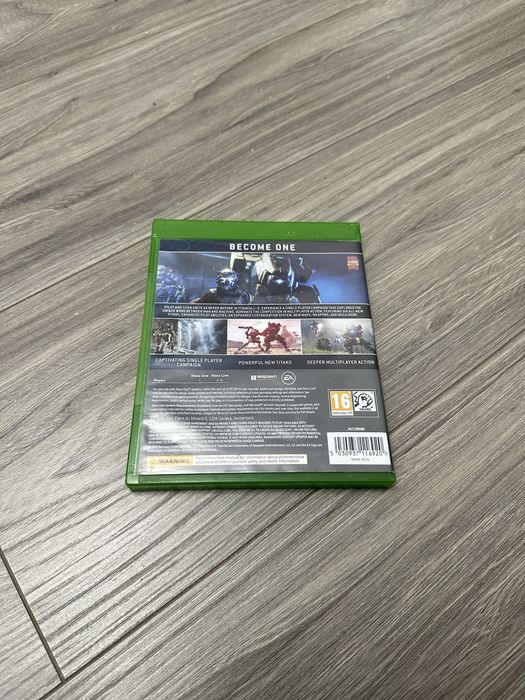 Joc TitanFall 2 Xbox One CD