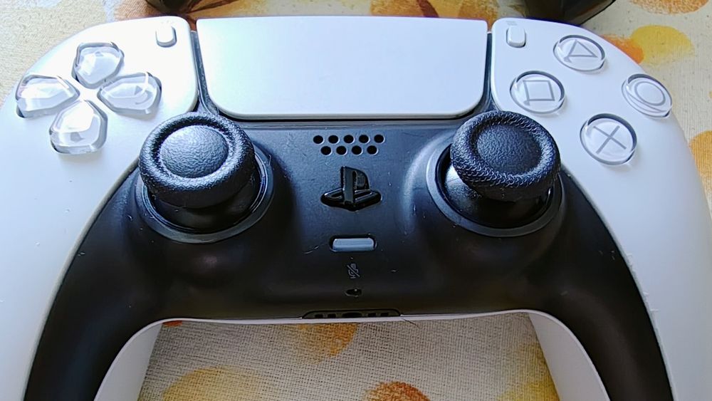 2 бр ps5  контролера