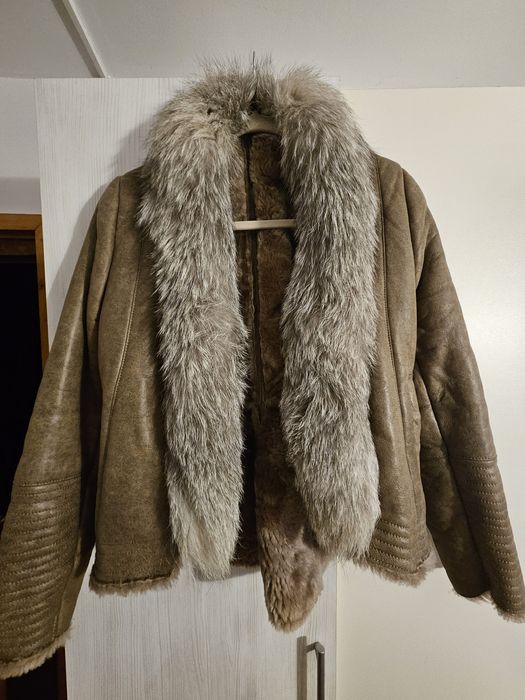 Haina blana naturala vulpe superba