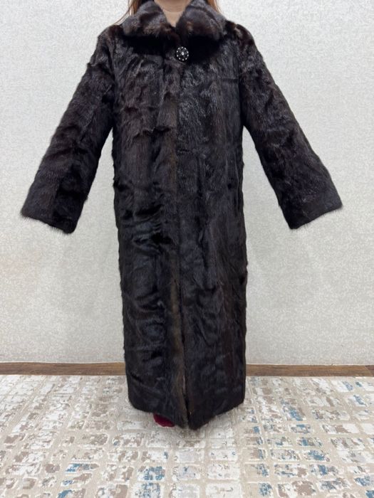 Продам норковую шубу