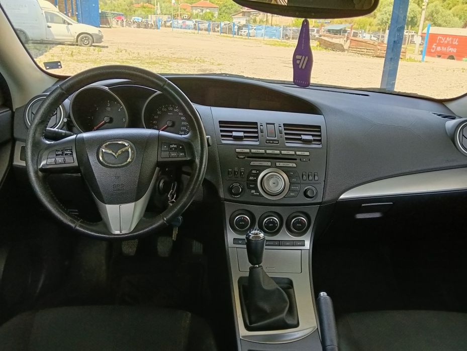 Mazda 3 / 2010г. / 1.6HDi 115кс. - НА ЧАСТИ