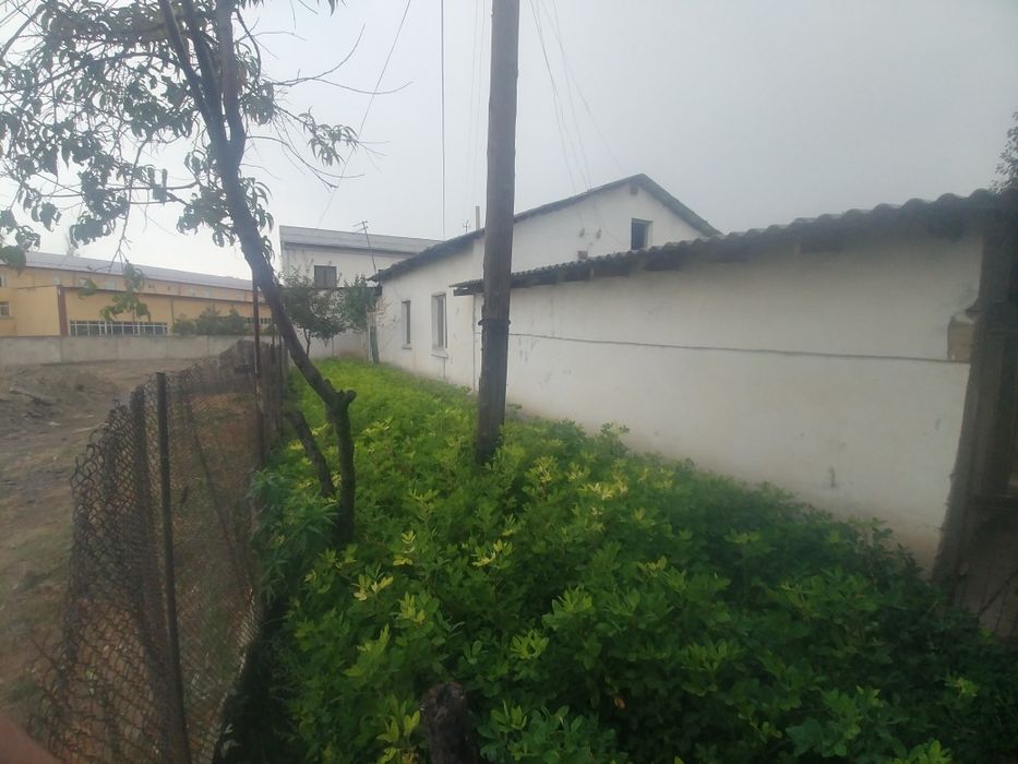 Продается дом участок. Участок сотилади Янгихаёт тумани