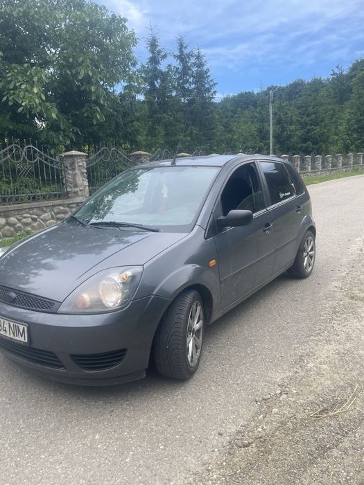 FORD Fiesta 2004 — imagine 5