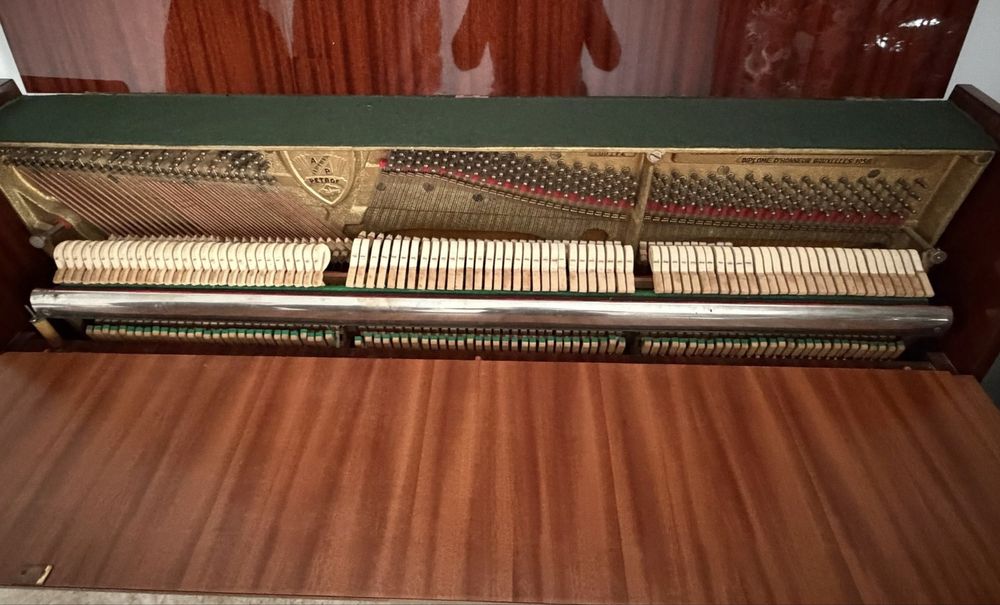 Pianina Verticala Petrof