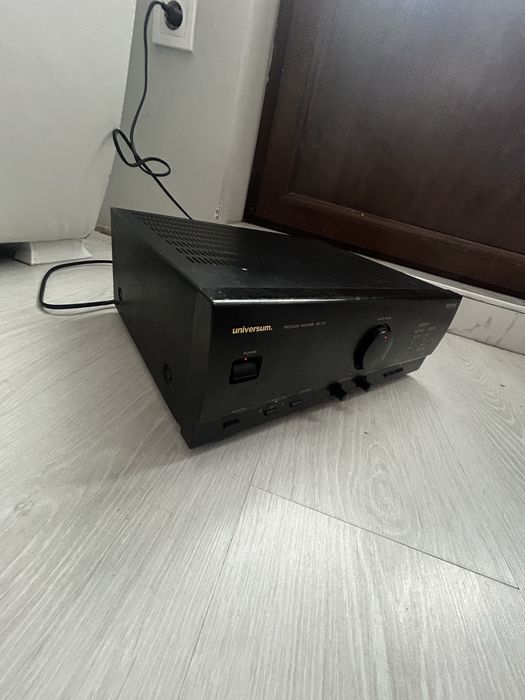 Усилвател Universum DPL155 250 watts.