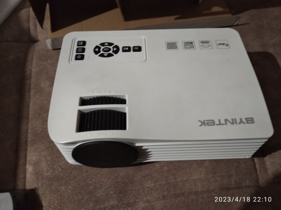 Продам Мини проектор