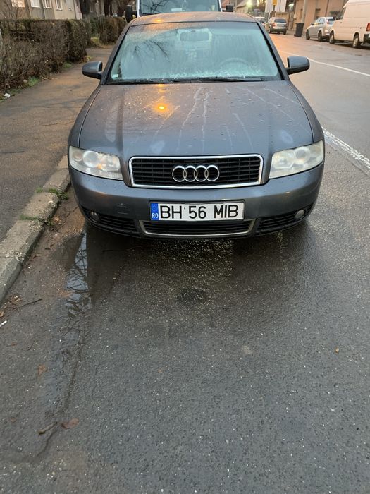 Vând audi a4b6..