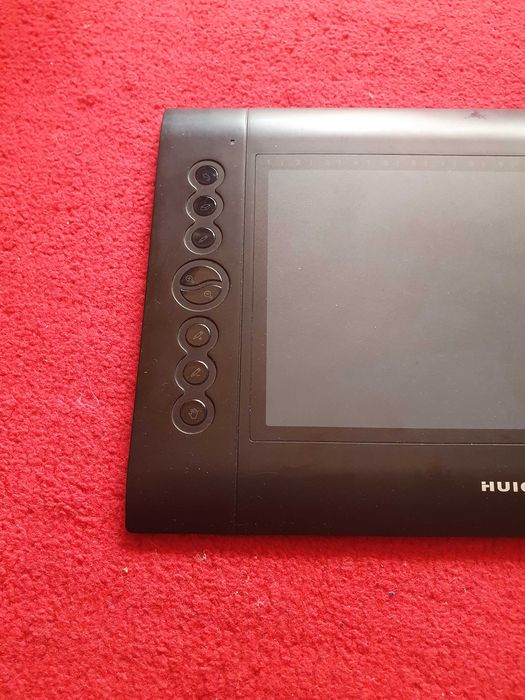 графичен табле huion h610e