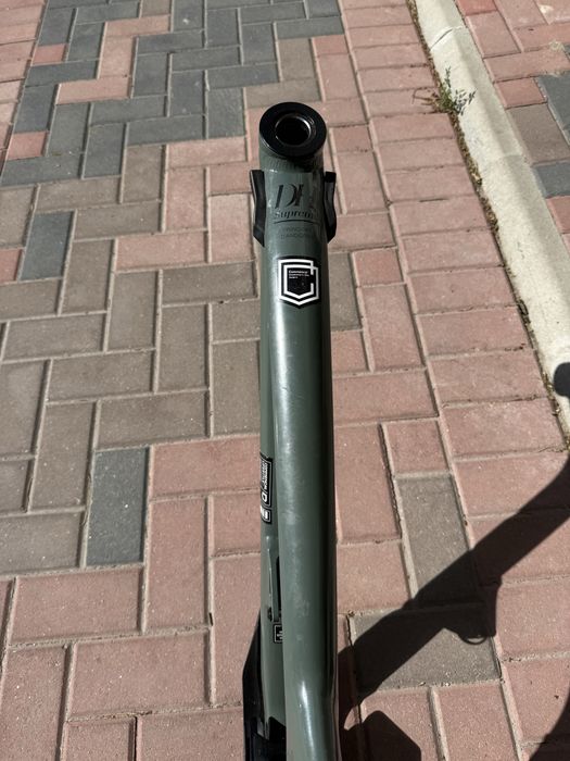 Cadru commencal v4.4 cu shock ohlins ttx 22