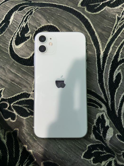 Айфон 11 64гб срочно