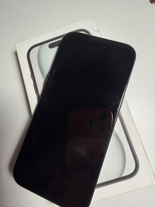Продам iphone 15 128мб