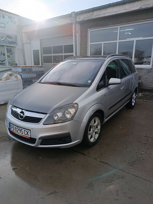 Opel Zafira 2.2i