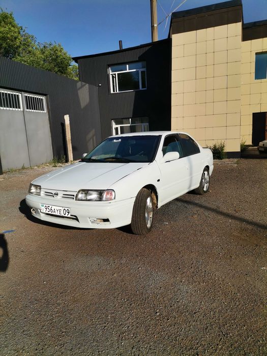 Nissan primera p10