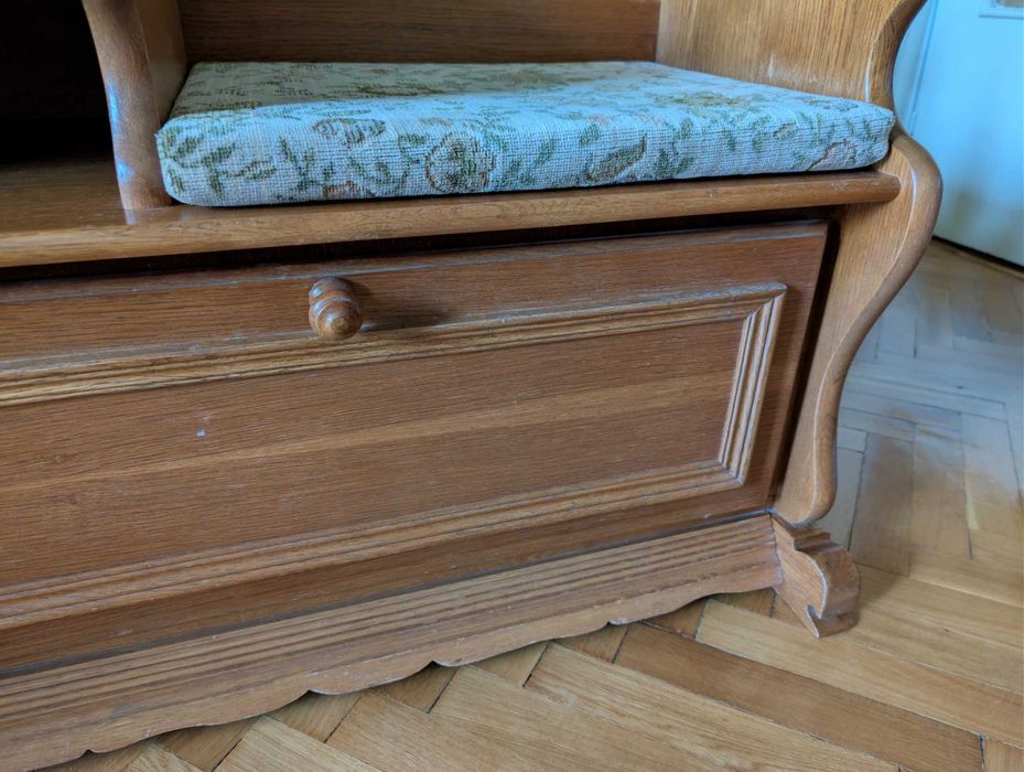 Bancheta vintage din lemn masiv