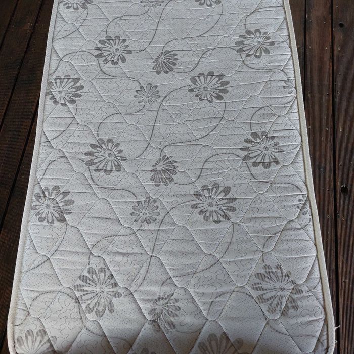 Дървено детско легло