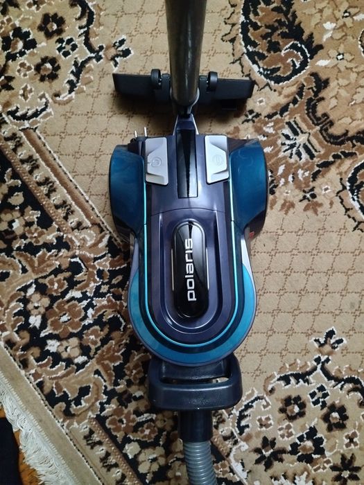 Пылесос ПОЛАРИС кантейнер