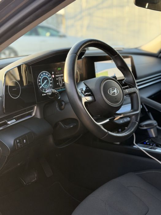 Hyundai Elantra CN7 2024