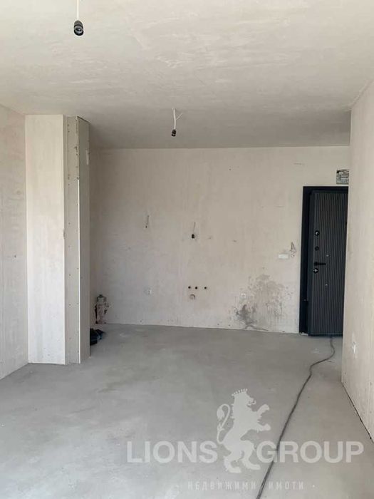 Продава се Двустаен апартамент в Варна, Бриз - 66 кв.м за 1963 €/кв.м - Снимка #2