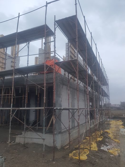 Schela metalica italiană normala/îngustă fixa și mobila vând/inchiriez