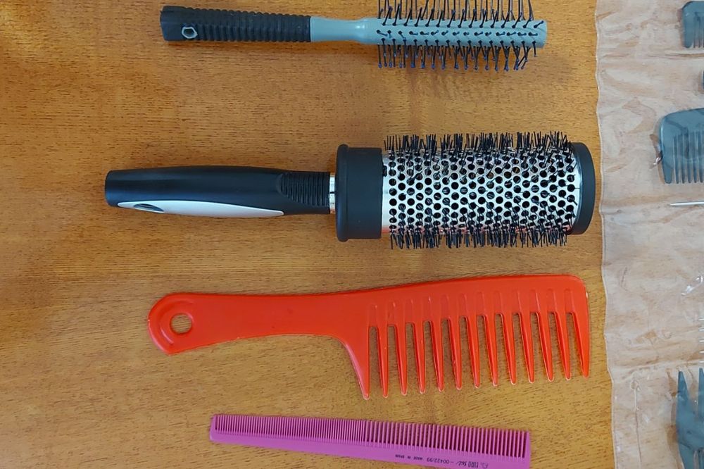 Набор расчёсок комплект