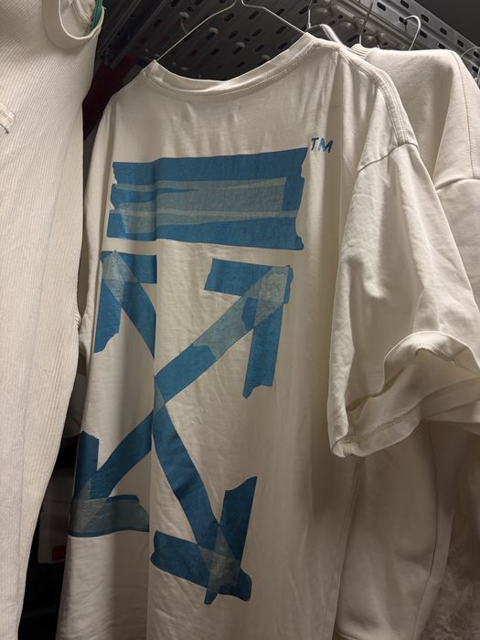 Tricou off white !!
