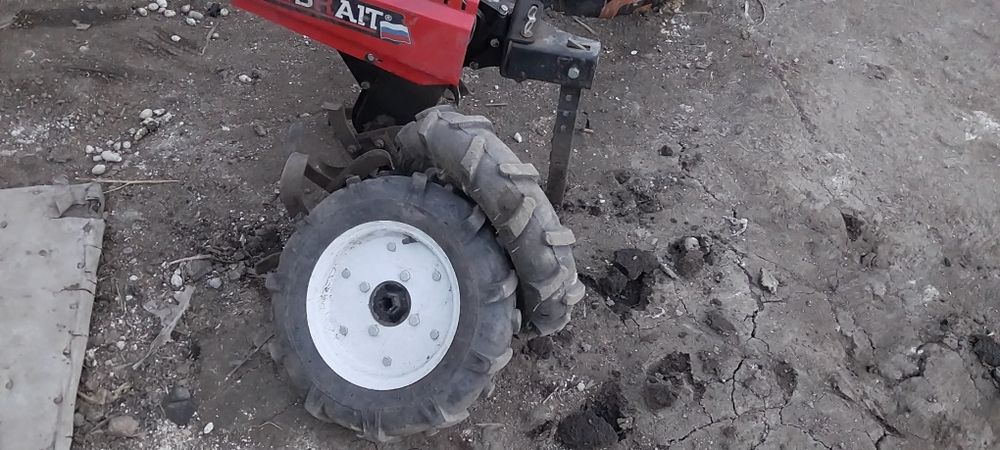 Продам мотоблок 7.5 обьемом