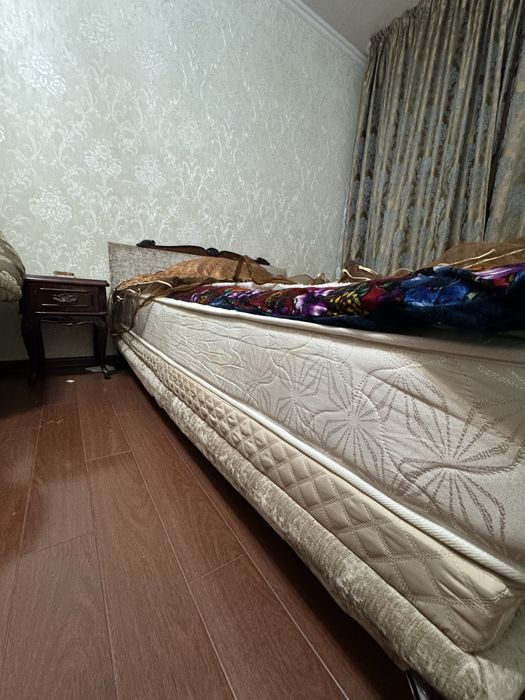 продам спальный гарнитур