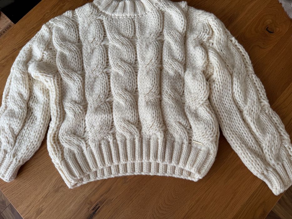 Уникален дебел пуловер