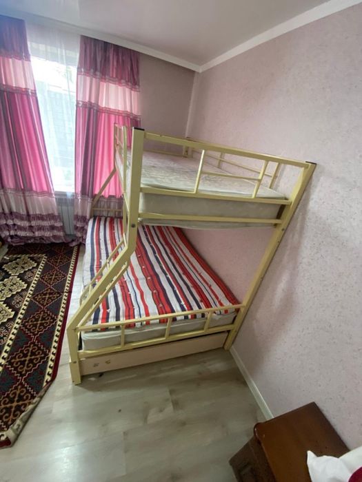 Двухъярусная кровать