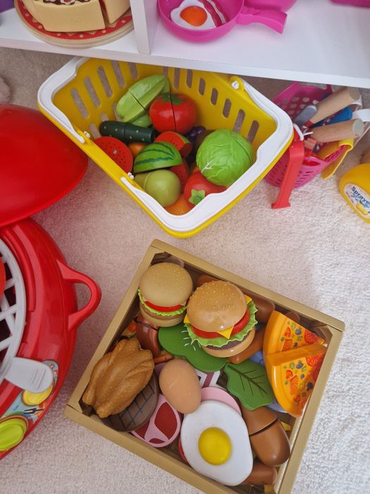 Дървена кухня топ оборудвана