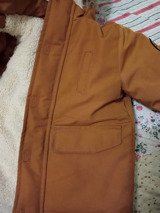 Срочно продаю детскую куртку