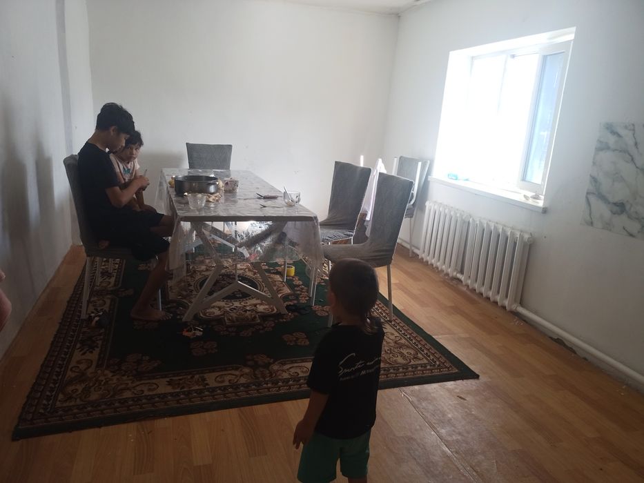Тасбөгеттен 7бөлмелі уй сатылады