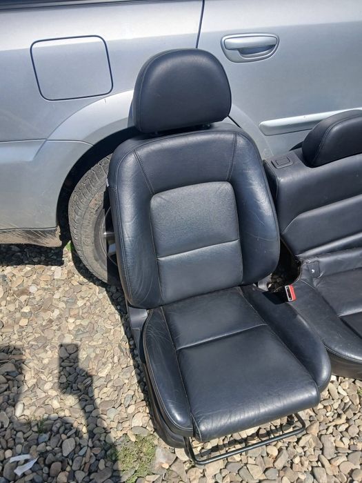 interior din  piele subaru outback