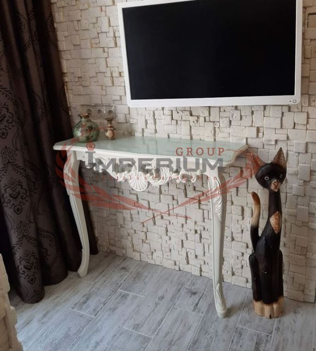 Дава се под наем Тристаен апартамент в Варна, Колхозен пазар - 80 кв.м за 765 € - Снимка #3