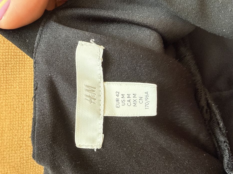 Черна вечерна рокля H&M