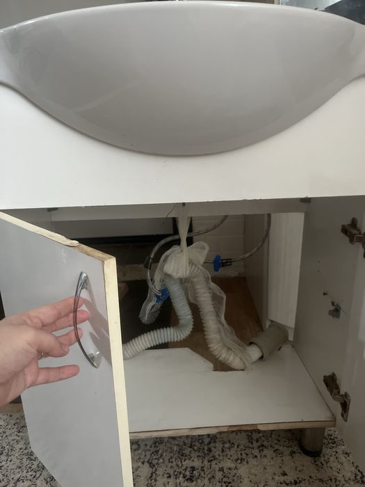 Продам шкаф  срочно