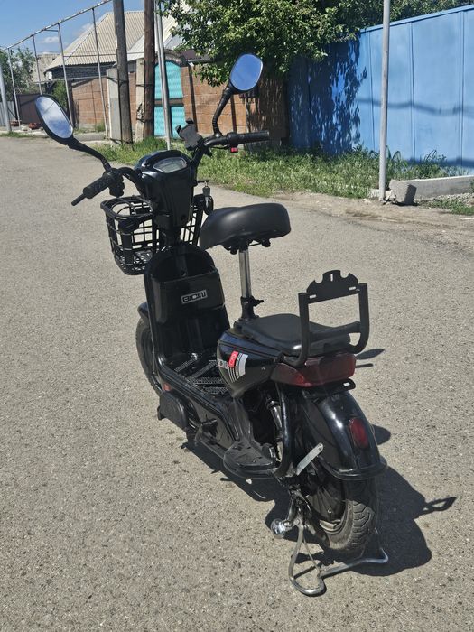 Продаётся скутер ск 8