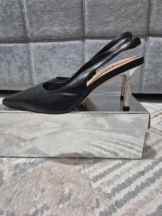 Продам   очень красивые туфли