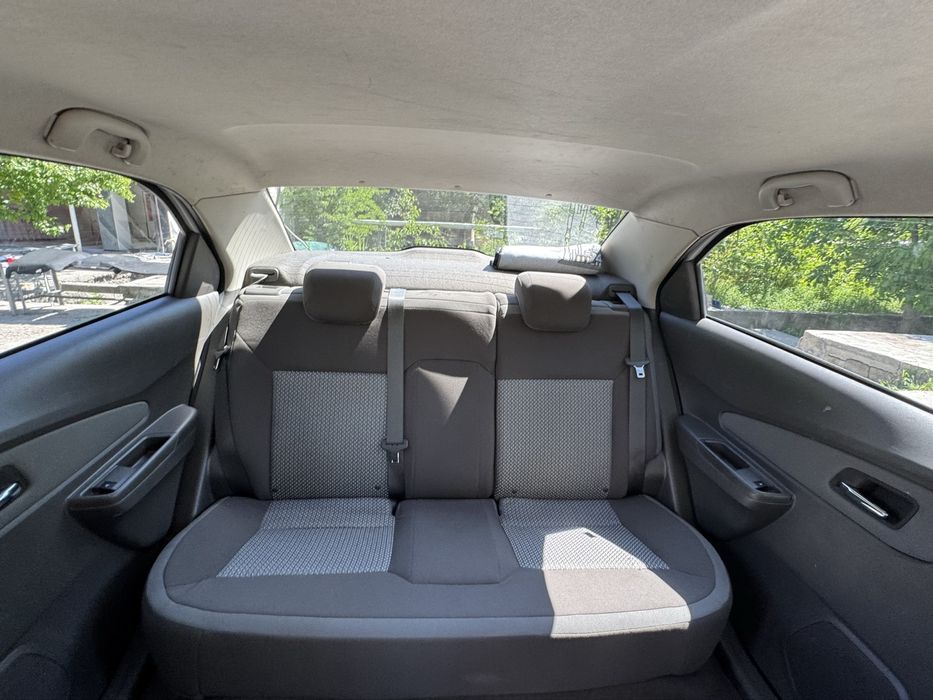 Chevrolet Cobalt 2024 — 9