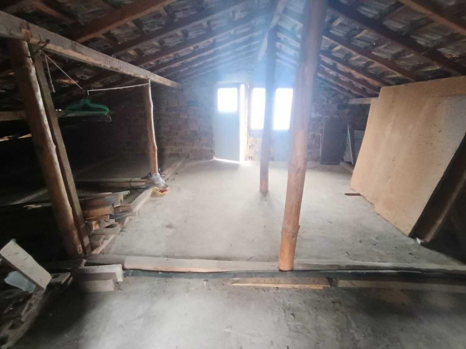 Къща за продажба в с. Габровци