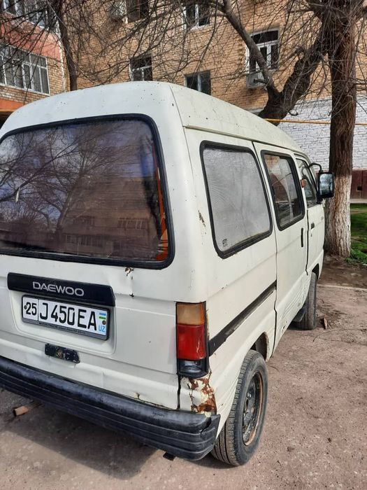 Дамас 2006 йил срочно сотилади