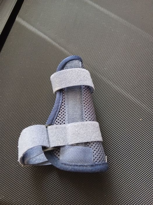 Продам бандаж для пальца