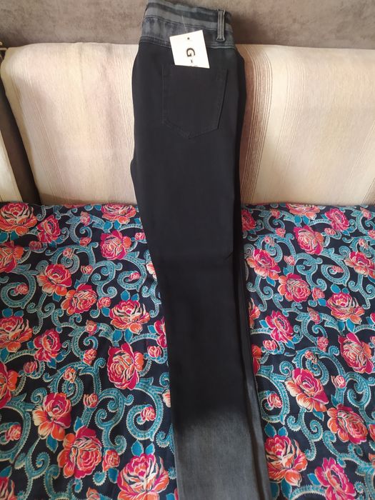 Джинсы для девочек.