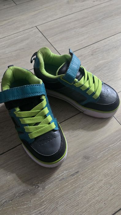 Heelys Хилисы 30 рр оригинал новые