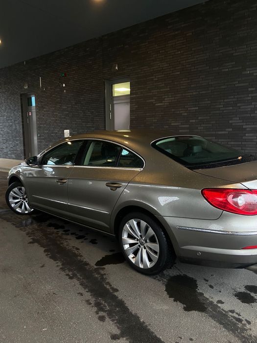 VOLKSWAGEN Passat CC 0 — imagine 2
