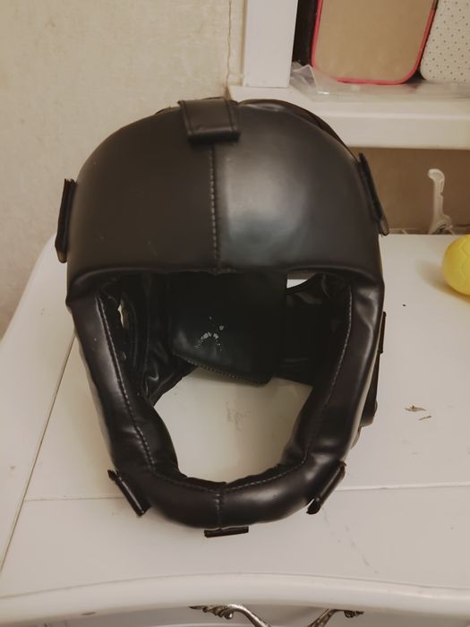 Шлем чёрный для тренировок