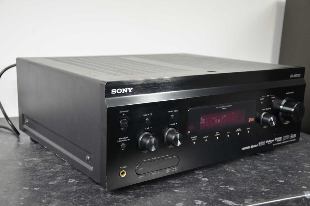 Sony STR-DA3500ES ES Series AV Ресивър с дистанционно и микрофон