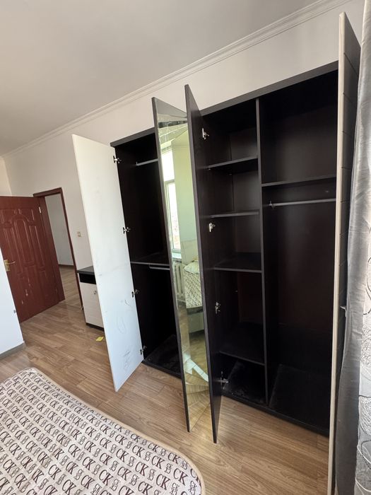 Продам спальную гарнитуру