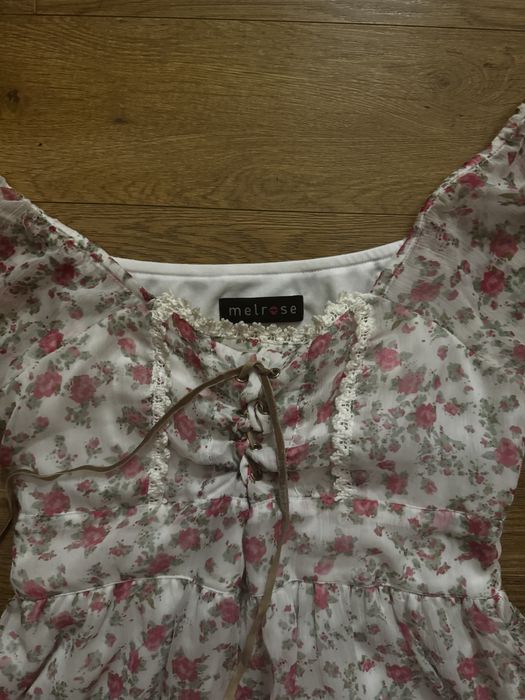 Нежна coquette рокля